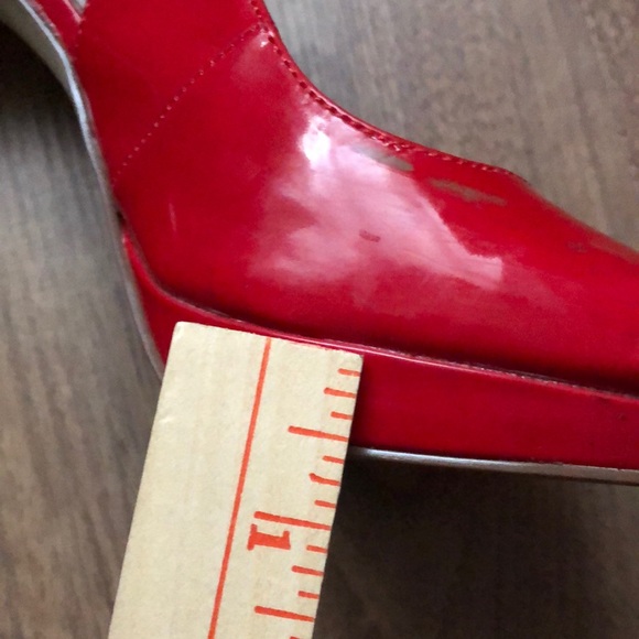Red patent leather high heels size 8 - Picture 7 of 11